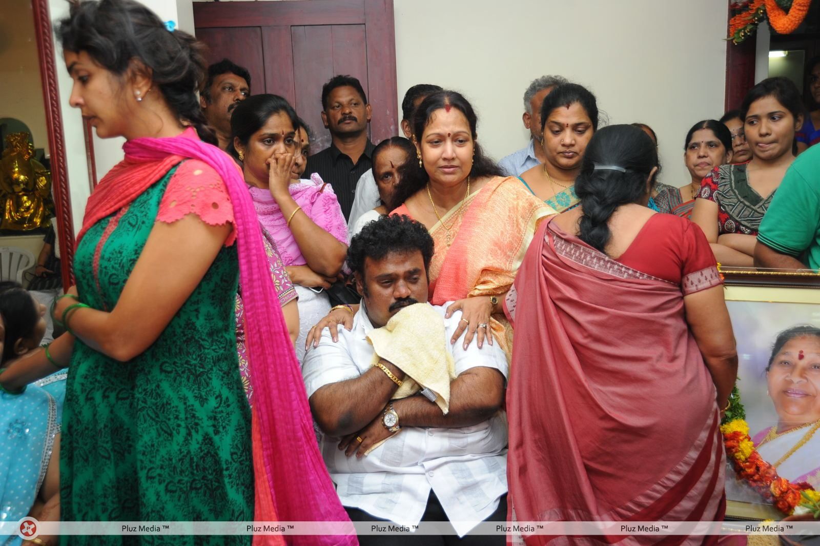 Dasari Padma Funeral and Condolences Pictures | Picture 112283